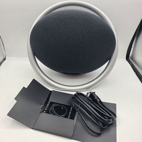 Harman Kardon Onyx Studio 8